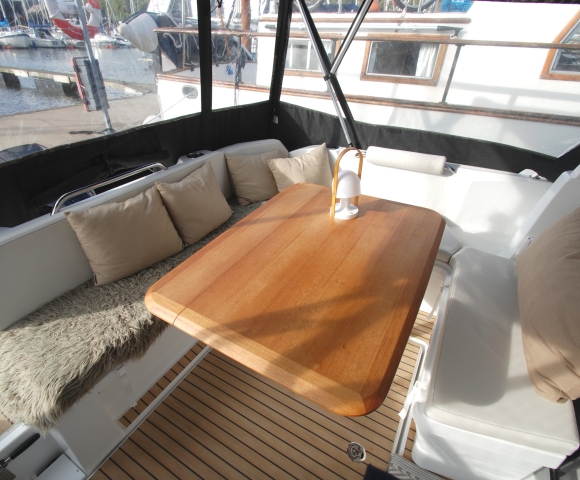 Beneteau Antares 8